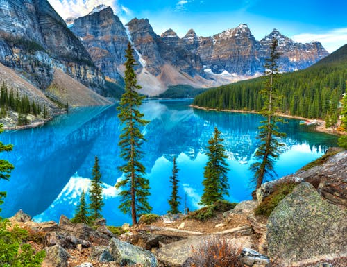 Lake Moraine im Banff-Nationalpark – © aiisha - AdobeStock