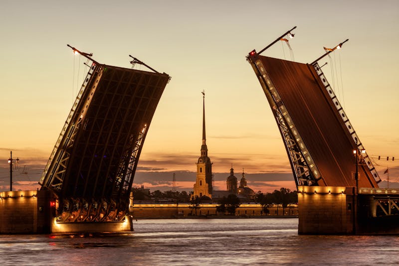Weiße Nächte in St. Petersburg - ©scaliger - Adobe Stock