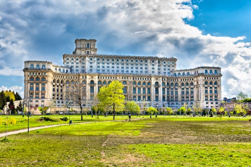 Parlament in Bukarest &ndash; &copy; marugod83 - Adobe Stock