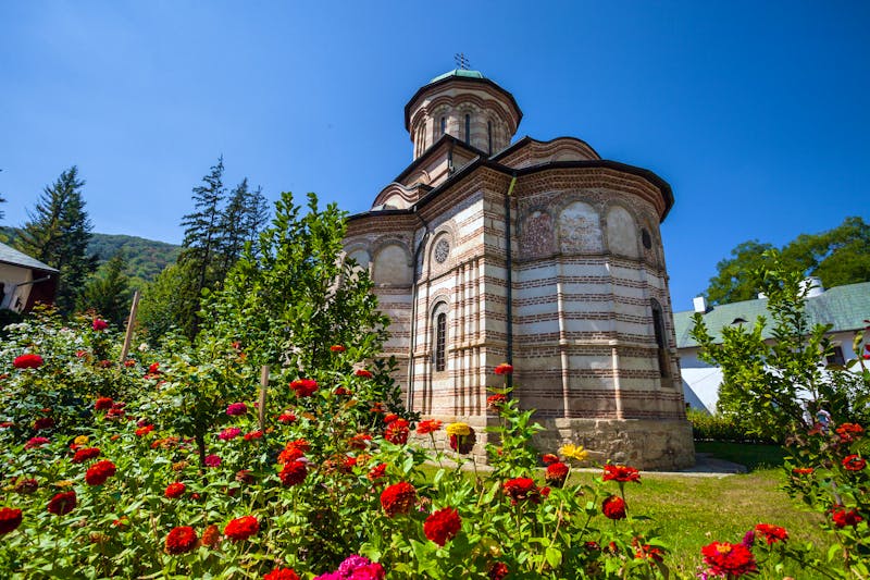 Kloster Cozia - ©PixAchi - Adobe Stock