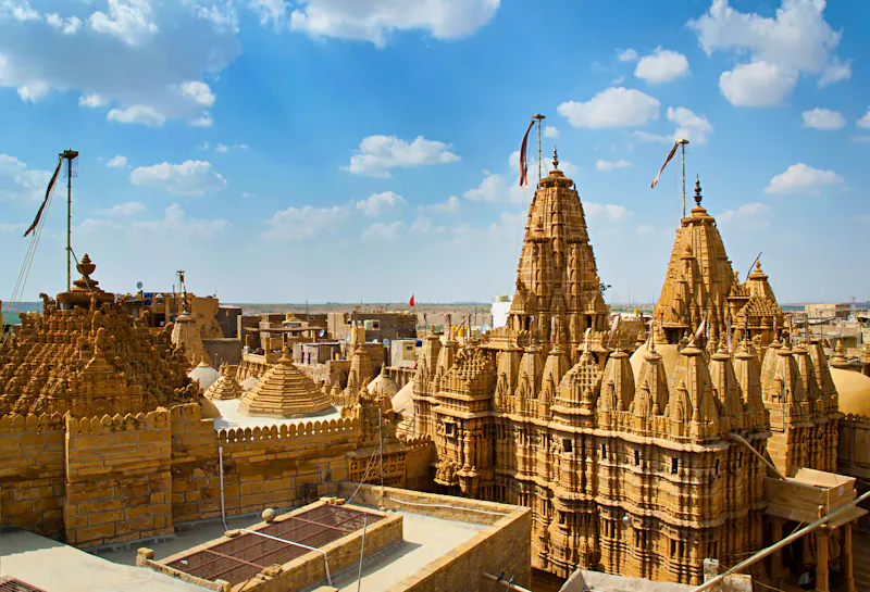 Royal Cenotaph in Jaisalmer - &copy;olenatur - Fotolia