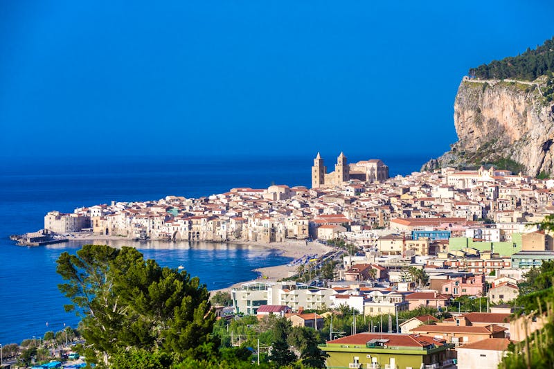 Sizilien – Stadtblick auf Cefalu - ©A. Karnholz - Fotolia