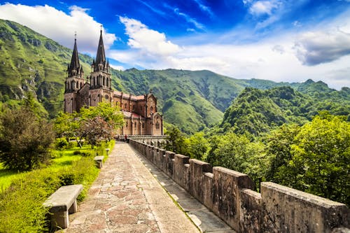 Covadonga in Asturien - Spanien &ndash; &copy; mrks_v - Fotolia