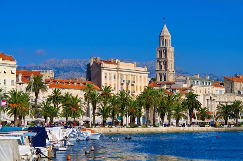 Hafenpromenade Split - ©LianeM - Adobe Stock