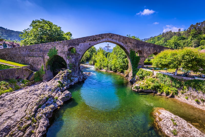 Jakobsweg in Nordspanien - ©Lukasz Janyst perszing1982travelphotography - Adobe Stock