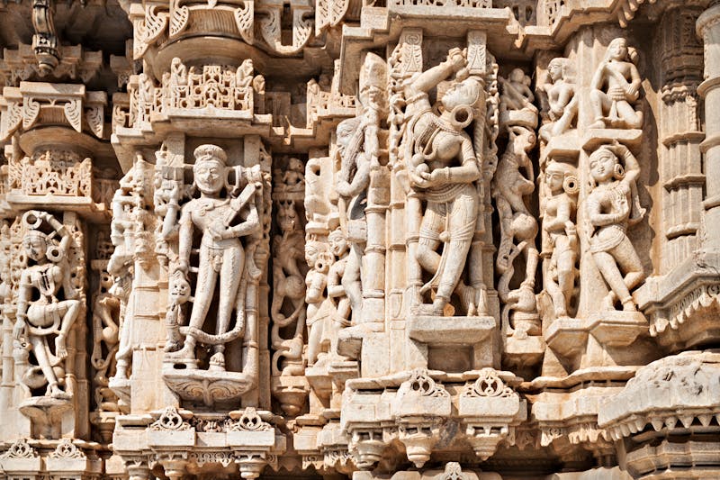 Skulpturen im Ranakpur Tempel - ©saiko3p - Fotolia