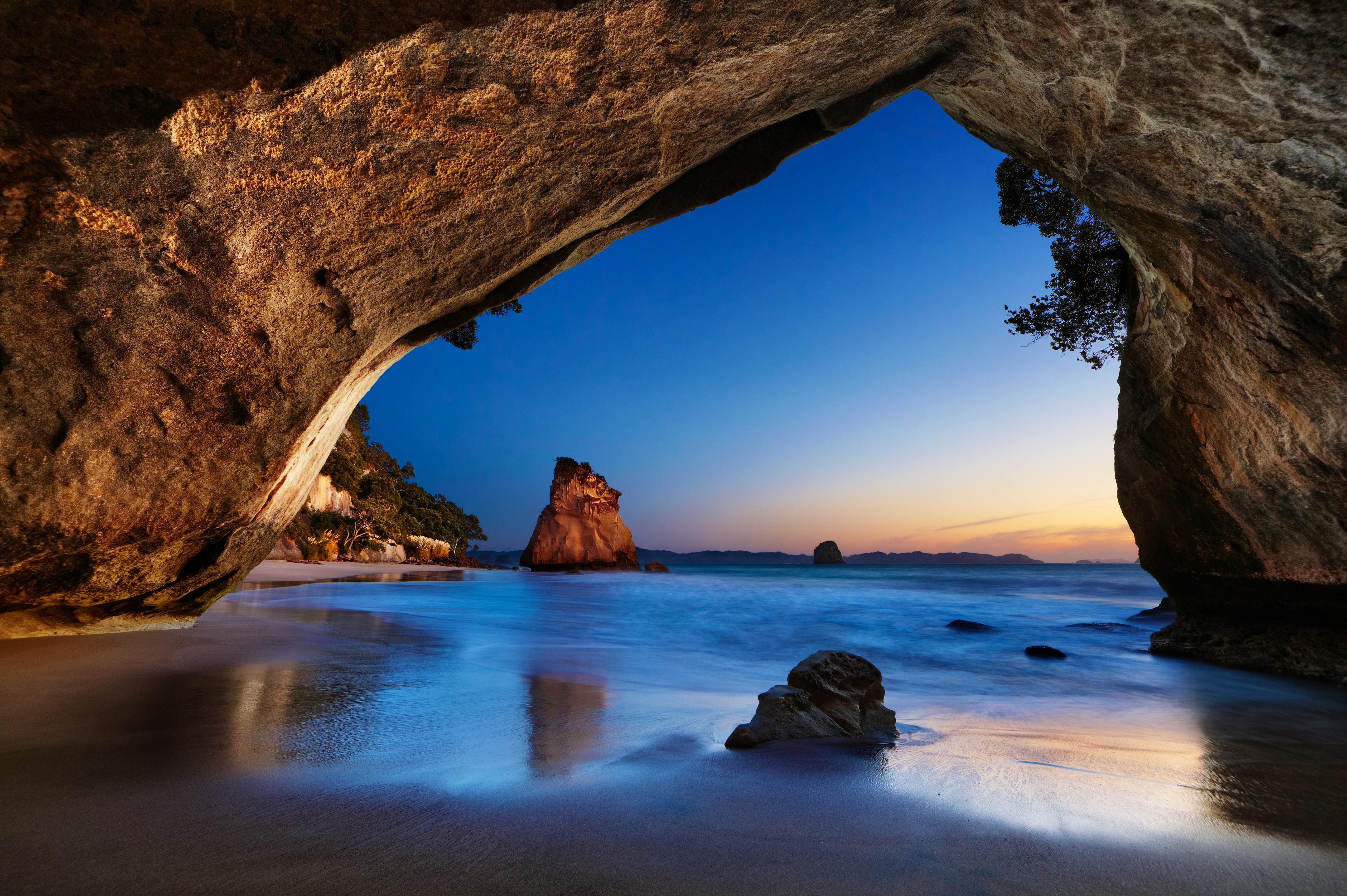 Coromandel-Halbinsel_Cathedral-Cove_abends – © Dmitry Pichugin - Fotolia