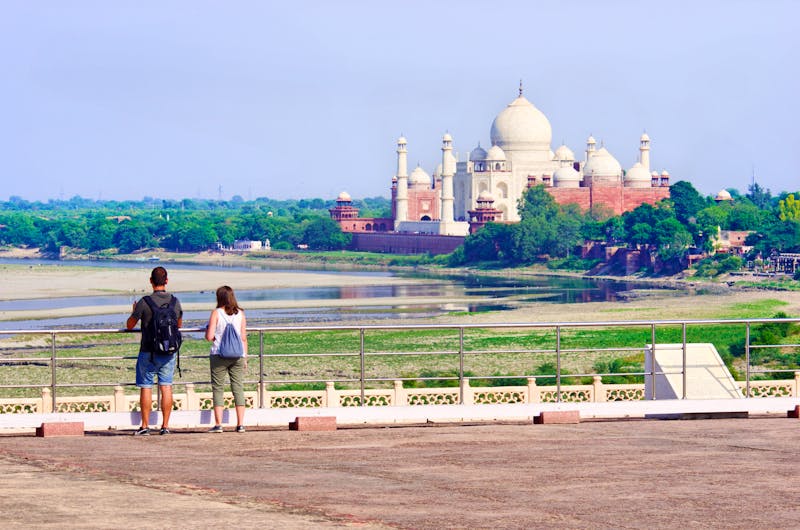Taj Mahal in Agra - Blick vom roten Fort - ©Byelikova Oksana - Fotolia