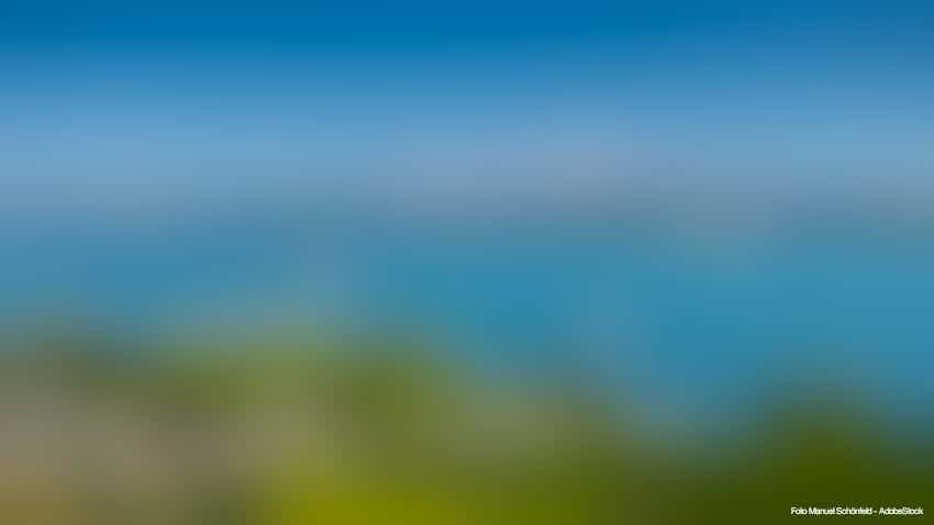 Bodensee mit dem Säntis im Hintergrund – © Manuel Schönfeld - AdobeStock
