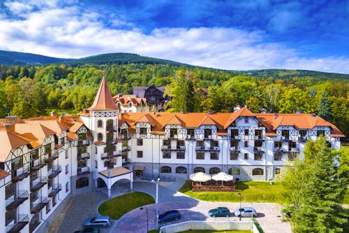 Außenansicht des Hotels Medi Spa Buczynski &ndash; &copy; Medi Spa Buczynski