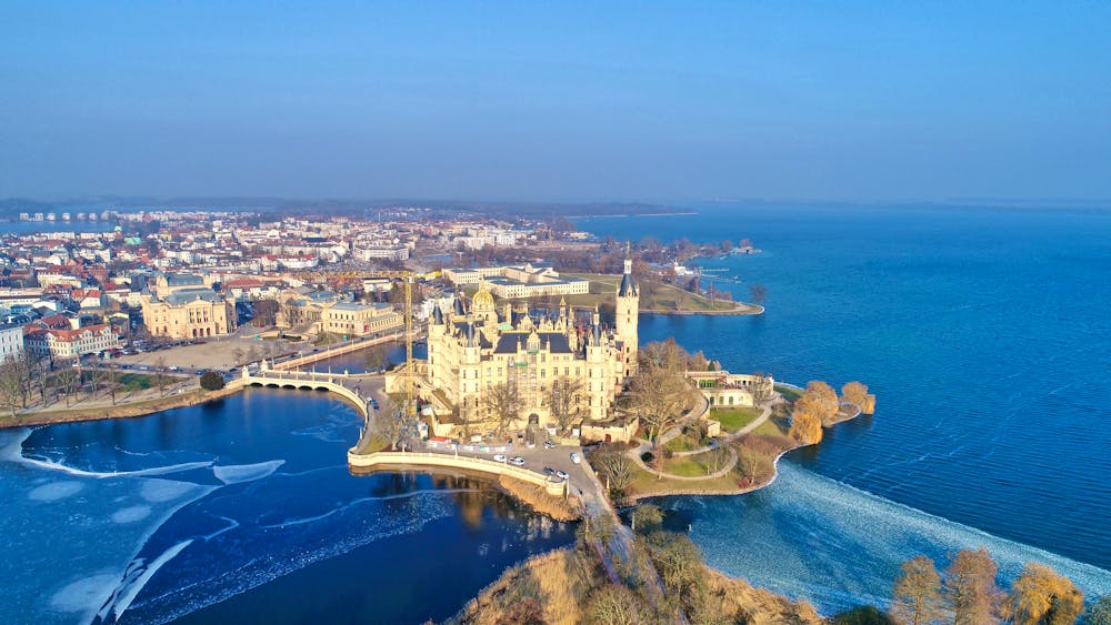 Schweriner Schloss &ndash; &copy; reindesign-sn - Fotolia