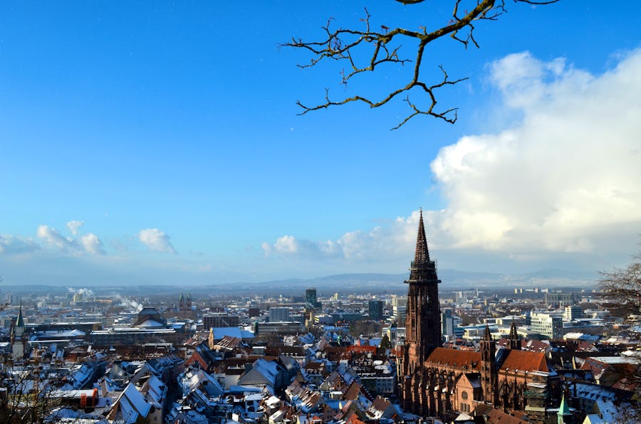 Freiburg – Freiburger Münster im Winter – © christiane65 - Fotolia