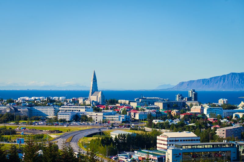 Island – Weiter Blick über Reykjavik - ©tsuguliev – Fotolia
