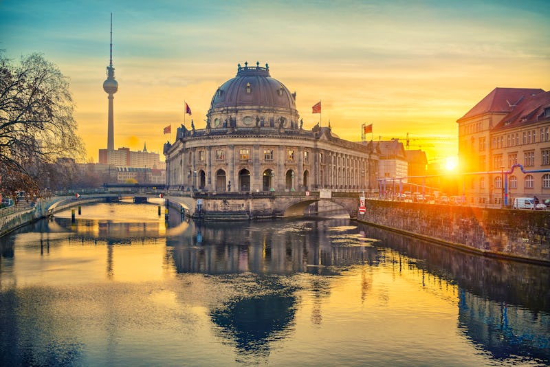 Berlin - Museumsinsel und Fernsehturm – © sborisov - Fotolia