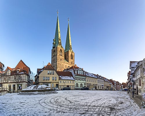 Nicolaikirche in Quedlinburg &ndash; &copy; Jörg Hackemann - AdobeStock