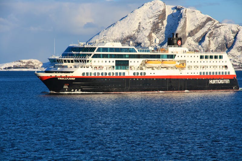MS Trollfjord - Hurtigruten - ©Hurtigruten Gästefoto: Ursula Frommhold