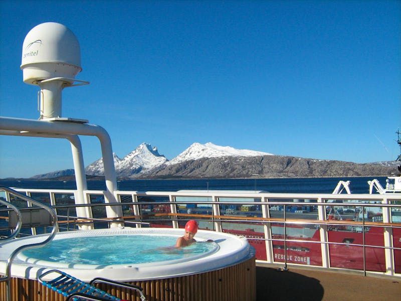 Whirlpool auf MS Trollfjord - Hurtigruten - ©Hurtigruten Gästefoto: Emilie Joa