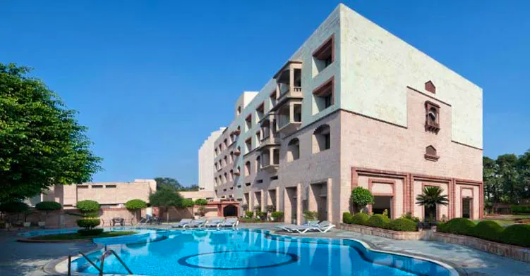 Außenansicht&nbsp;&ndash;&nbsp;&copy;&nbsp;Mansingh Palace Agra