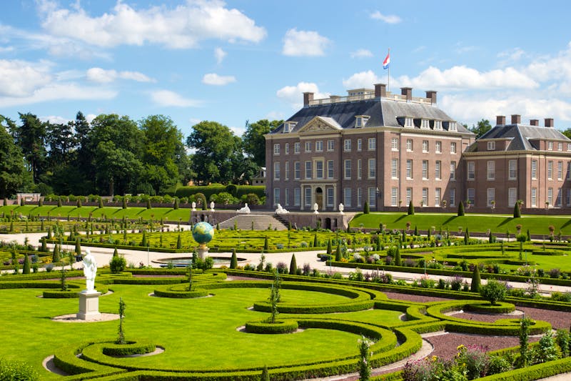 Schloss Het Loo in den Niederlanden - ©Jelle van der Wolf - Adobe Stock