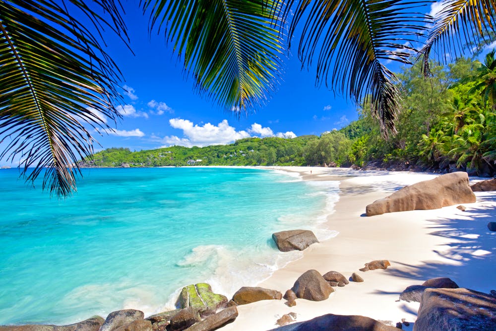 Seychellen – Anse Takamaka &ndash; &copy; Jenny Sturm – StockAdobe
