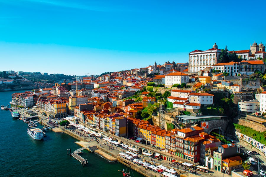 Porto – Blick über die Altstadt und den Fluss Douro – © samael334 - stock.adobe.com