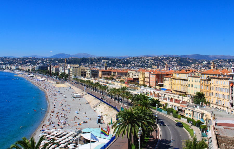 Plage de Nice, promenade des anglais (France, cte d'Azur) – © ©Moebs Stphane - stock.adobe.com