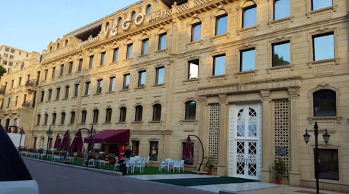 Hotel Vego front – © enctours.az