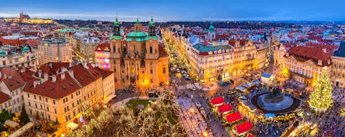 Weihnachtsmarkt Prag  &ndash; &copy; Rostislav Glinsky Photography – Adobe Stock