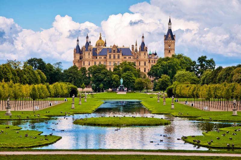 Schwerin – Schloss mit Parkanlage - ©Andreas Fischer - Adobe Stock