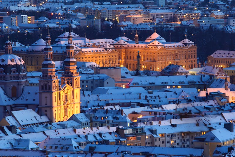 Würzburg – Altstadt im Winter - ©Volker Muether - AdobeStock