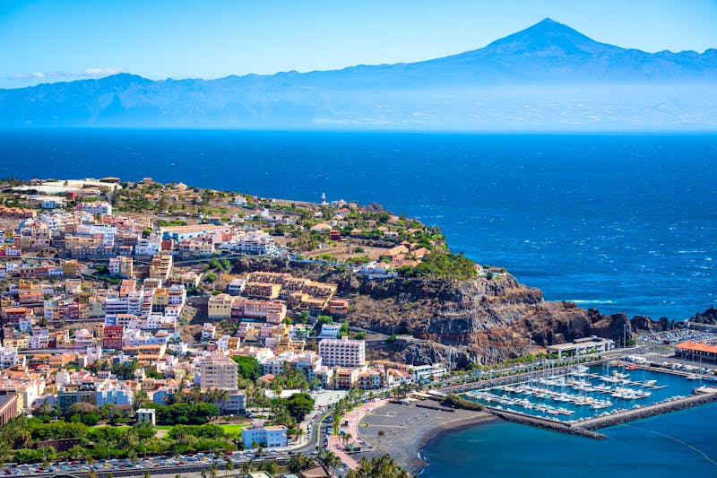 La Gomera, Teide im Hintergrund - ©©ferkelraggae - stock.adobe.com