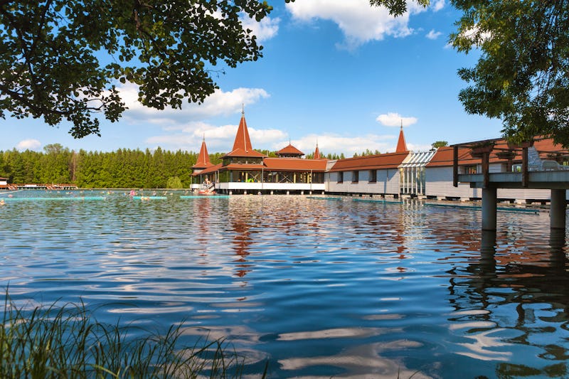 Thermalsee Bad Heviz – © ©andras_csontos - stock.adobe.com