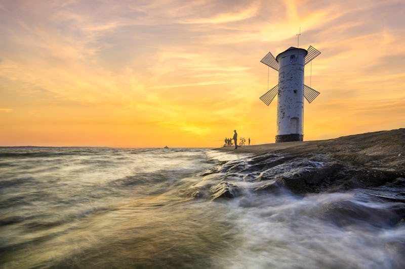 Leuchtturm Swinoujscie auf Swinemünde – © ©Mike Mareen - stock.adobe.com