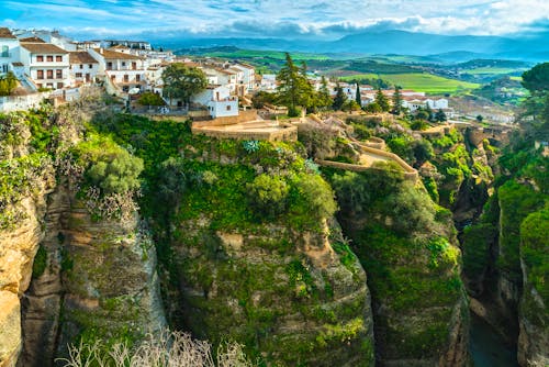 Ronda an der Tajo Schlucht in Andalusien &ndash; &copy; ©alexanderkonsta - stock.adobe.com
