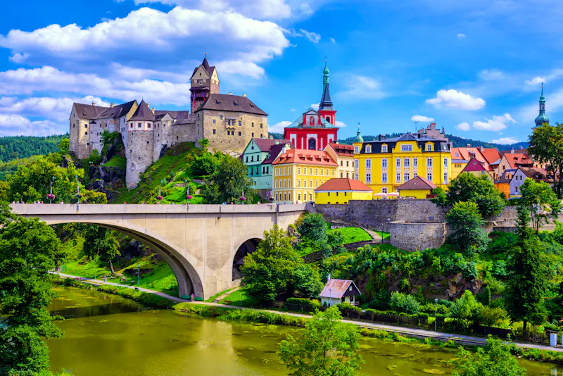 Loket – Panorama Schloss und Altstadt  - &copy;Boris Stroujko – AdobeStock