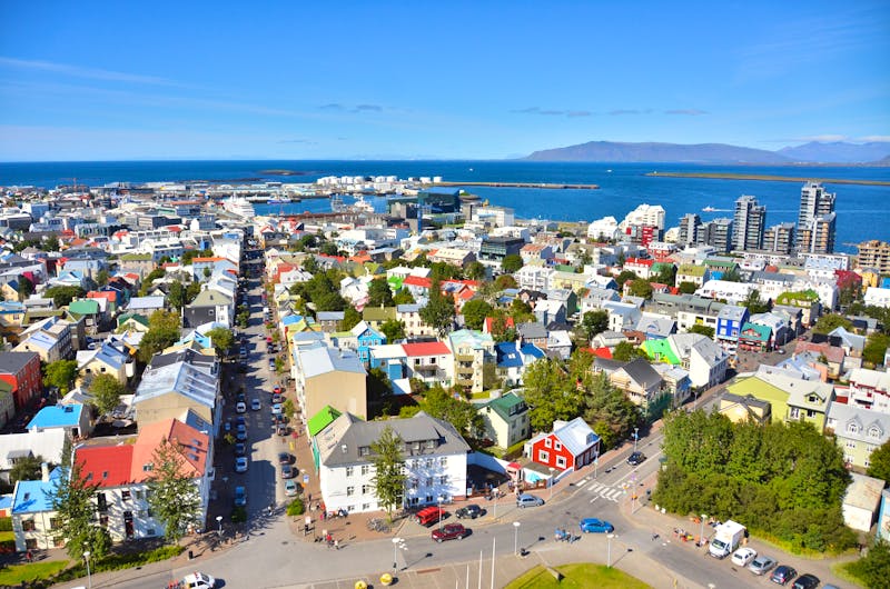 Reykjavik – Blick aus die Stadt - ©©Simon Dannhauer - stock.adobe.com