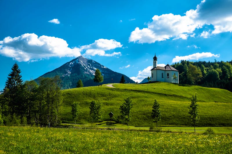 Achenkirch – Panorama mit Annakircherl - ©topics – AdobeStock