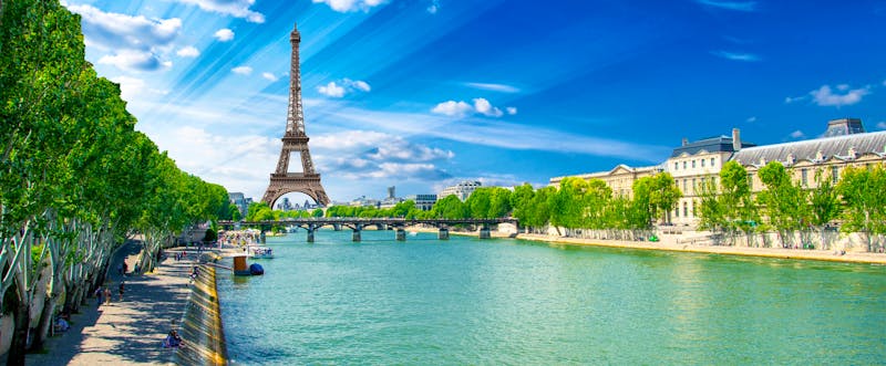 Paris – Seine und Eiffelturm - ©Alexi Tauzin – AdobeStock