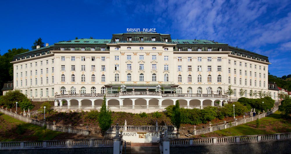 Jachymov - Kurhotel Radium Palace - Aussenansicht &ndash; &copy; Lecebne lazne Jachymov a.s.