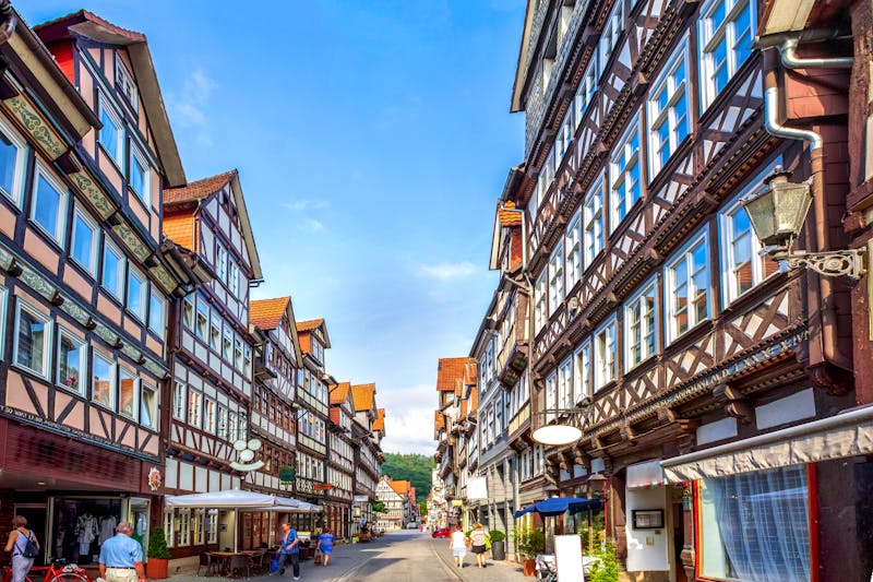 Altstadt mit Fachwerkhäusern in Hannoversch Münden  - ©pure-life-pictures - Fotolia