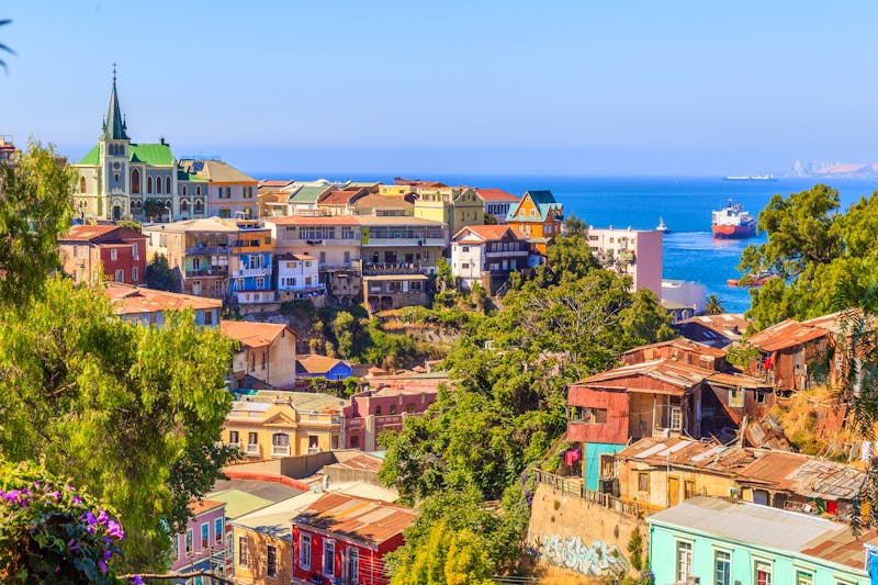 Bunte Häuser in Valparaiso in Chile - ©lbsphotography - Fotolia