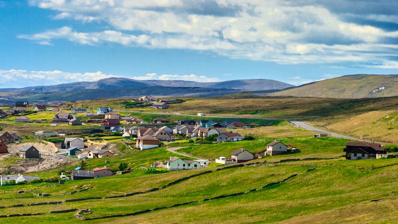 Shetlandinseln – Zentrum von Lerwick - ©aiaikawa – AdobeStock