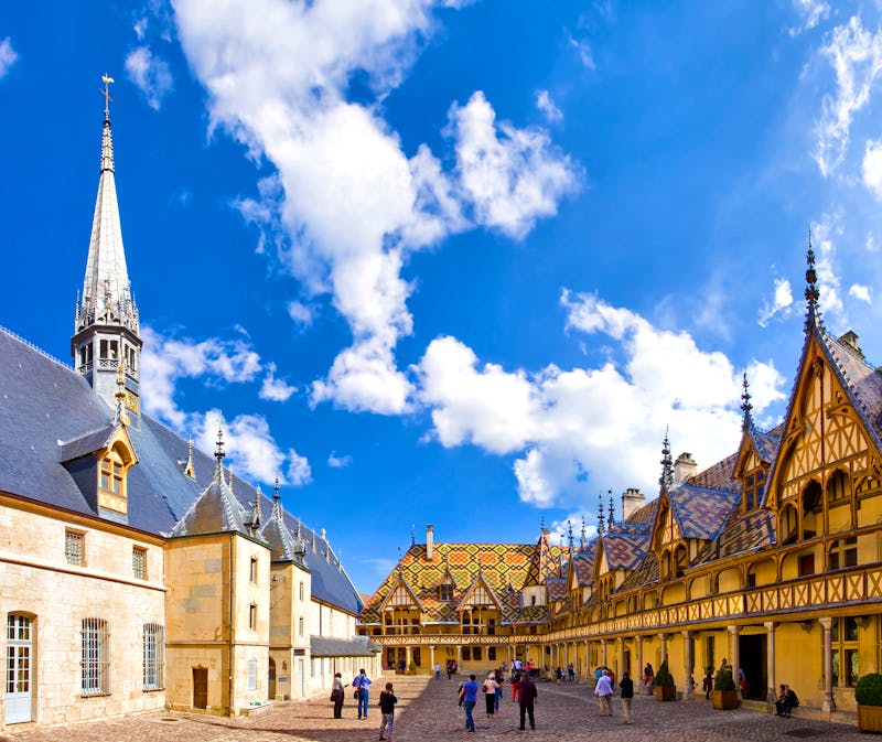 Hospices de Beaune, Bourgogne - ©aterrom - stock.adobe.com