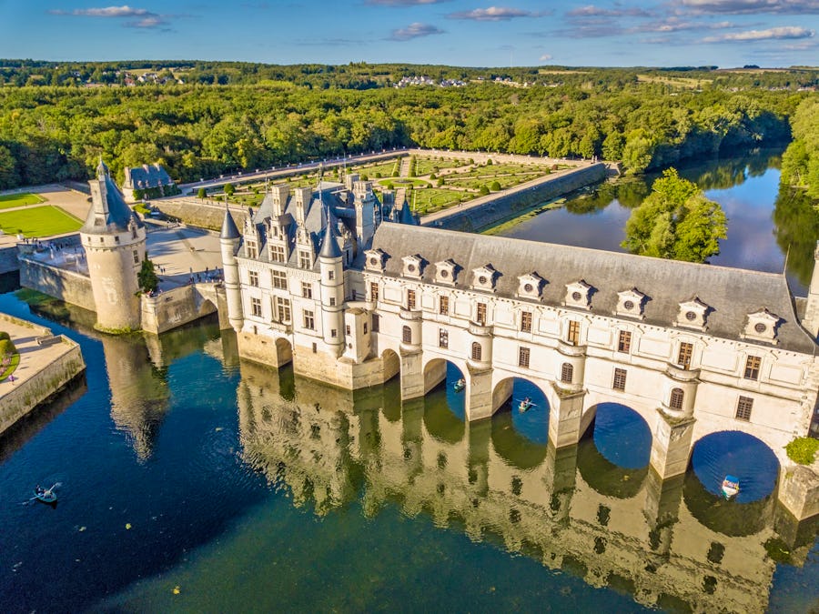 Blick auf Schloss Chenonceaux im Loire-Tal – © antoine2k - stock.adobe.com