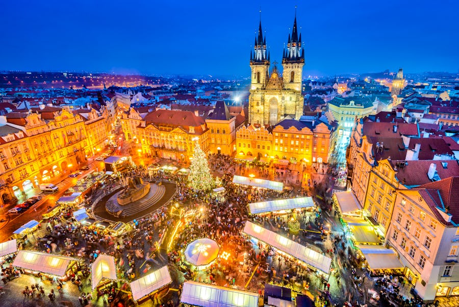 Weihnachtsmarkt in Prag – Altstädter Ring – © Emi Cristea | www.Emiphotostock.com