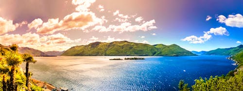 Lago Maggiore und die Brissago Inseln &ndash; &copy; pure-life-pictures - stock.adobe.com