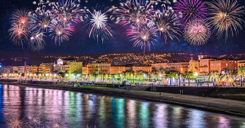 Feuerwerk in Nizza - Frankreich - ©©olenaznakk - stock.adobe.com