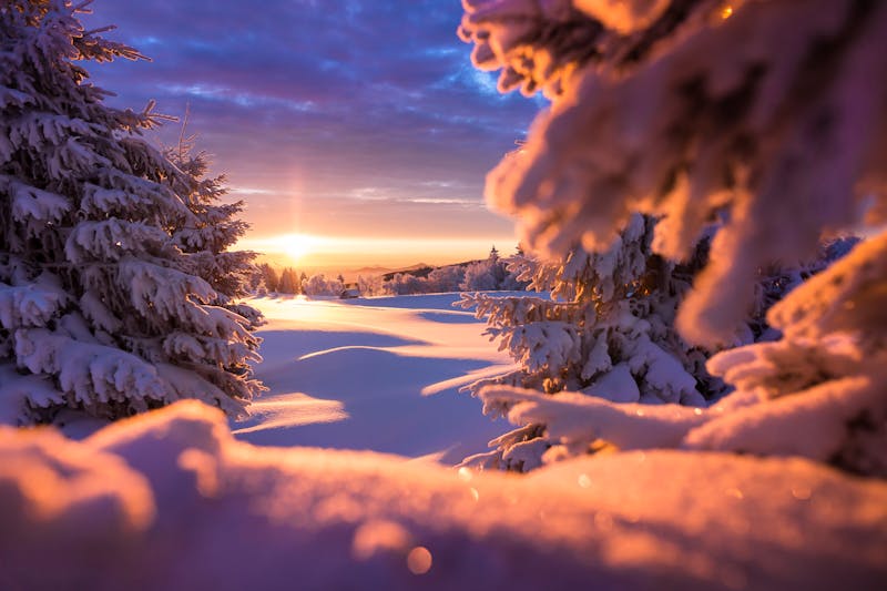 Erzgebirge - Winterlandschaft im goldenen Sonnenlicht - ©©Alexander Erdbeer - stock.adobe.com