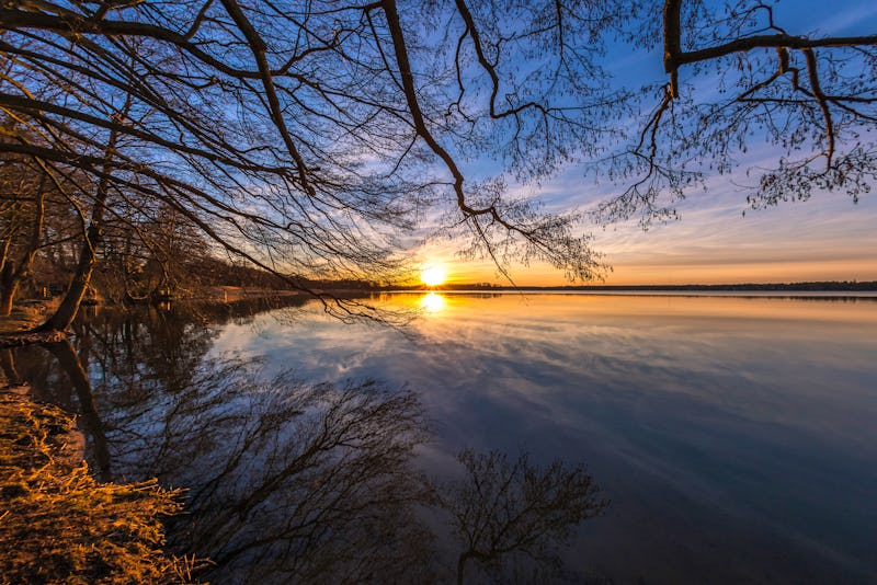 Stimmungsvoller Sonnenuntergang am Wandlitzsee bei Berlin – © ©mirkograul - stock.adobe.com