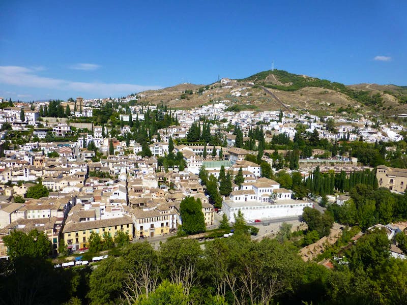 Granada - Blick zum Albaicin und Sacromonte Hügel - ©Claudia Bernhardt